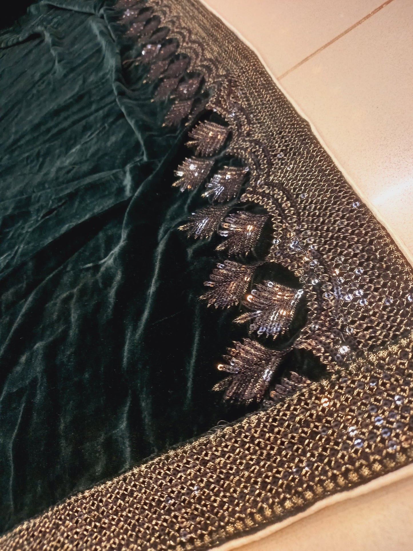 SH-005 Velvet Shawl Dark Green